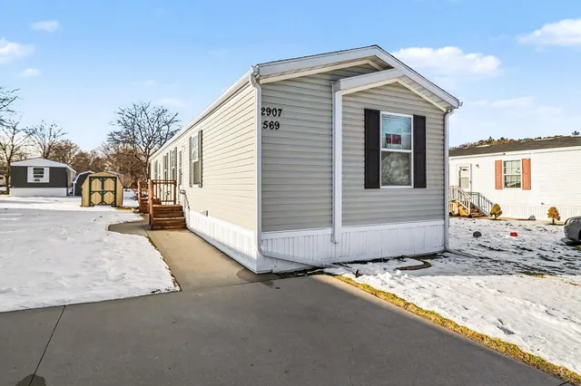 $85,000 | 2907 North Sandy Drive, Ludington, MI 49431