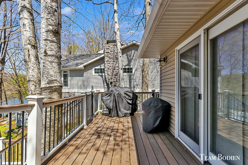 11320 Alpine Road Canadian Lakes, MI 49346 - Photo 8 of 47 023A6046