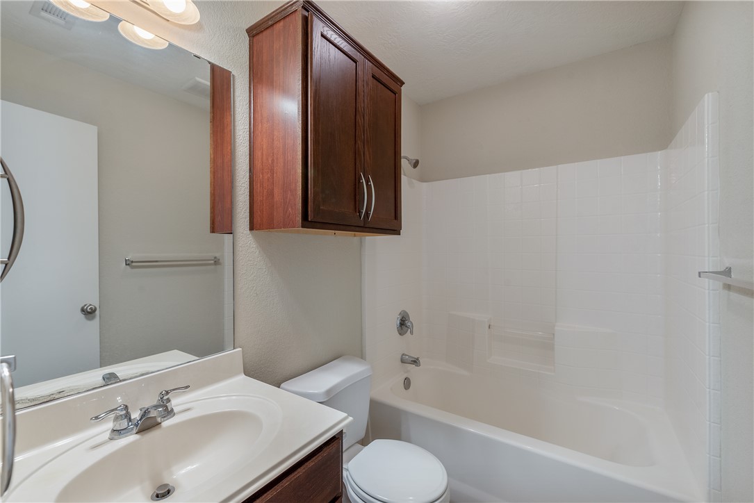 1033 Fallbrook Loop College Station, TX 77845 - Photo 10 of 16
