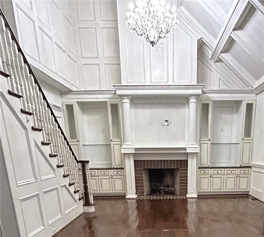 13039 Freemanville Road Alpharetta, GA 30004 - Photo 20 of 28 a view of a fireplace with an entryway