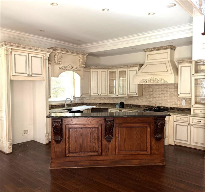 13039 Freemanville Road Alpharetta, GA 30004 - Photo 23 of 28 a kitchen with stainless steel appliances granite countertop a stove and a sink