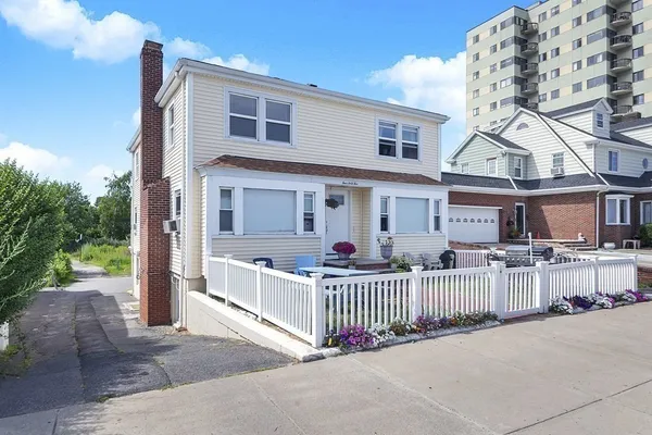$2,000 | 465 Revere Beach Boulevard, Unit B2, Revere, MA 02151