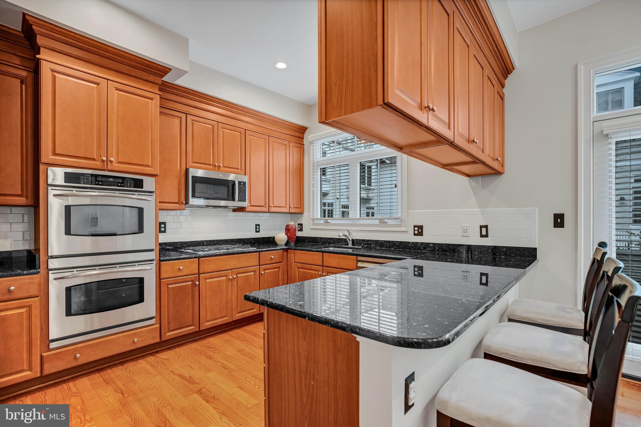 725 Carpenter Road Alexandria, VA 22314 - Photo 16 of 70 Private Kitchen w/ Stainless Steel Appliances