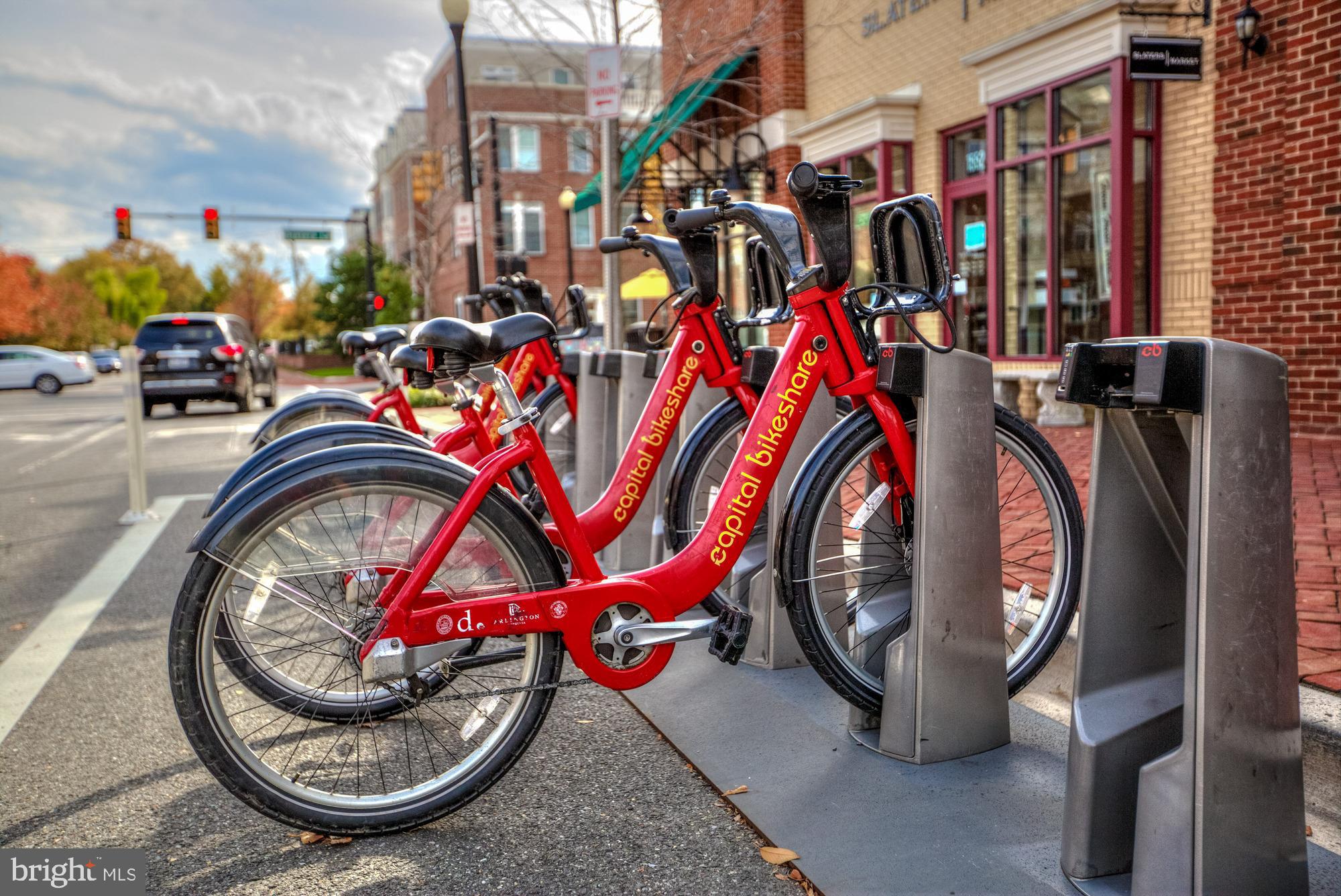 725 Carpenter Road Alexandria, VA 22314 - Photo 47 of 70 Capital Bike Share