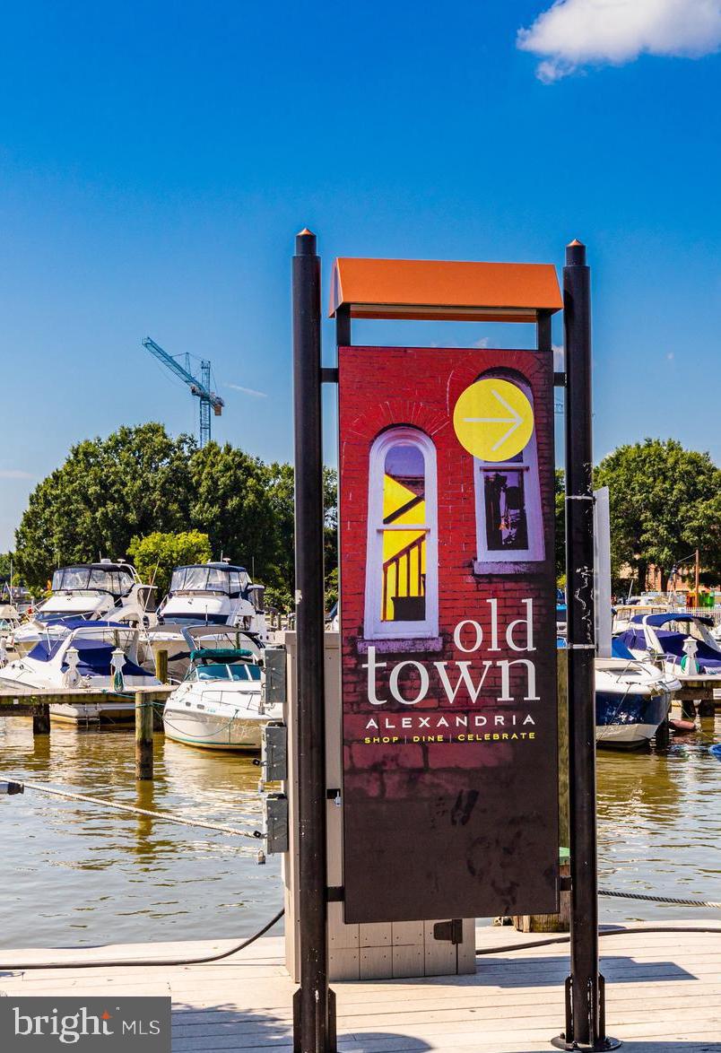 725 Carpenter Road Alexandria, VA 22314 - Photo 61 of 70 Old Town Water Front