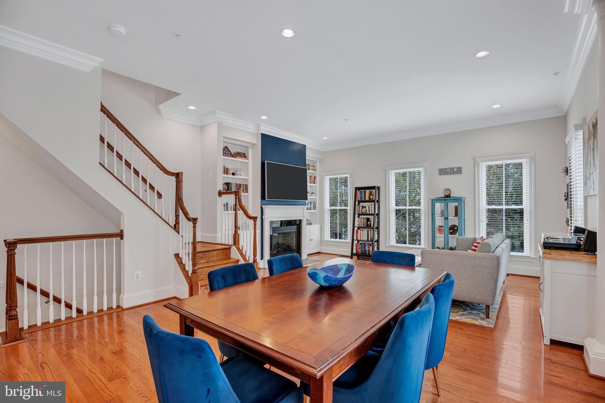 725 Carpenter Road Alexandria, VA 22314 - Photo 10 of 70 Hardwood Floors on Main Level