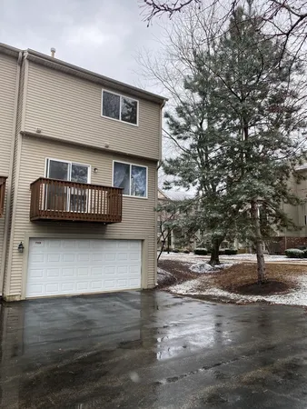 $2,750 | 759 Cherry Creek Drive, Unit 759, Grayslake, IL 60030