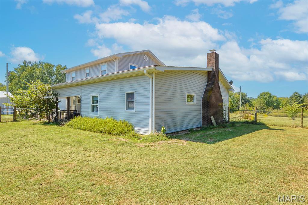370 Hall Lane Sorento, IL 62086 - Photo 10 of 45 Gallery Image 10