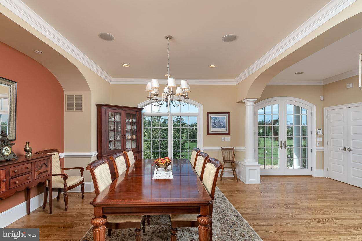 5547 Whitehall Road Cambridge, MD 21613 - Photo 11 of 60 Chandelier by Hudson Valley