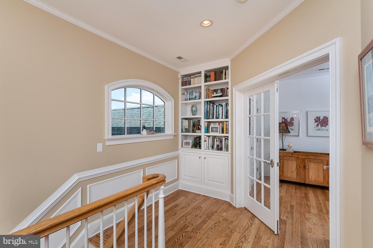 5547 Whitehall Road Cambridge, MD 21613 - Photo 30 of 60 Custom Built in With Annadale Chandelier