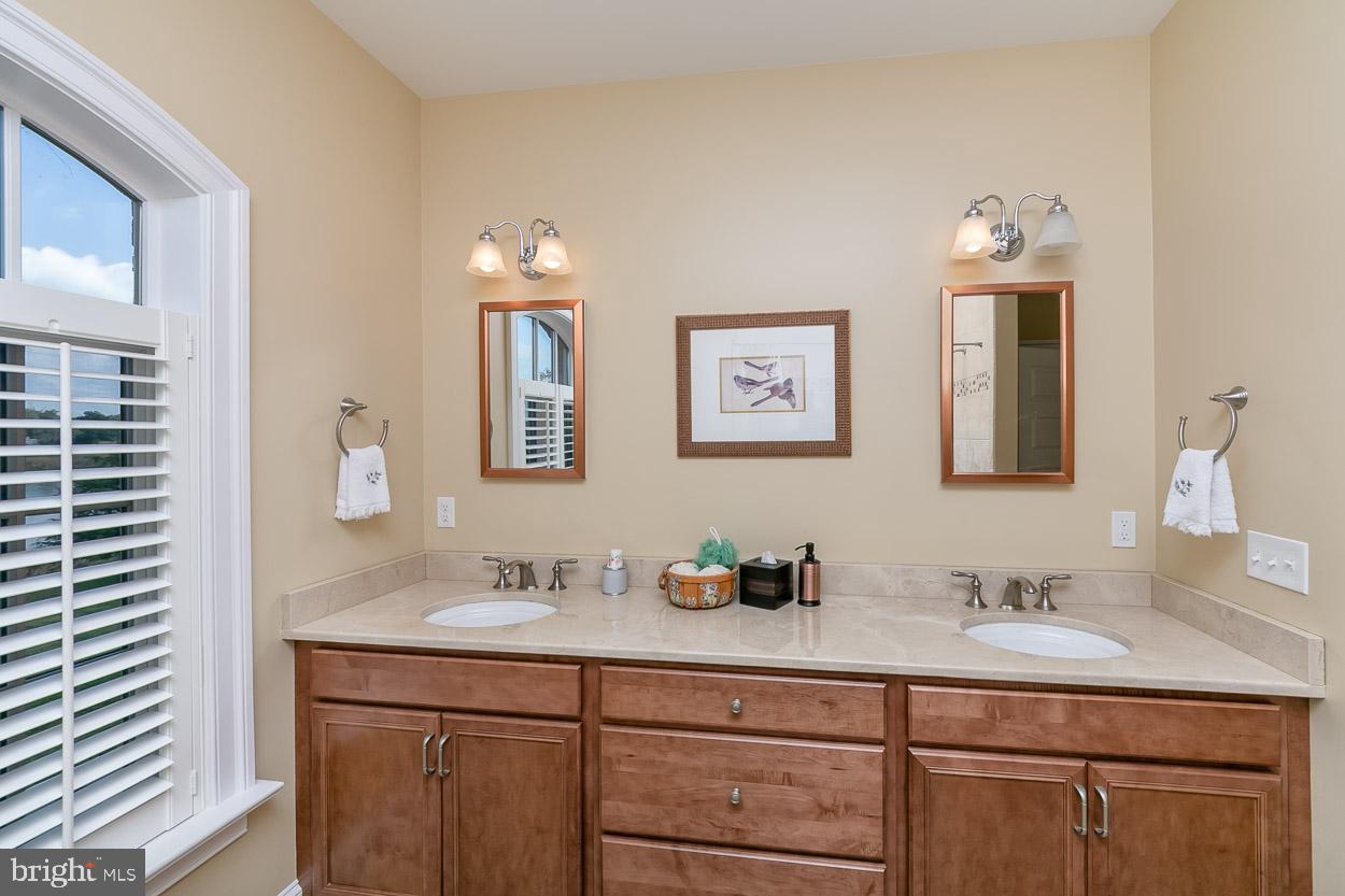 5547 Whitehall Road Cambridge, MD 21613 - Photo 36 of 60 Jack and Jill Bathroom with Double Sinks