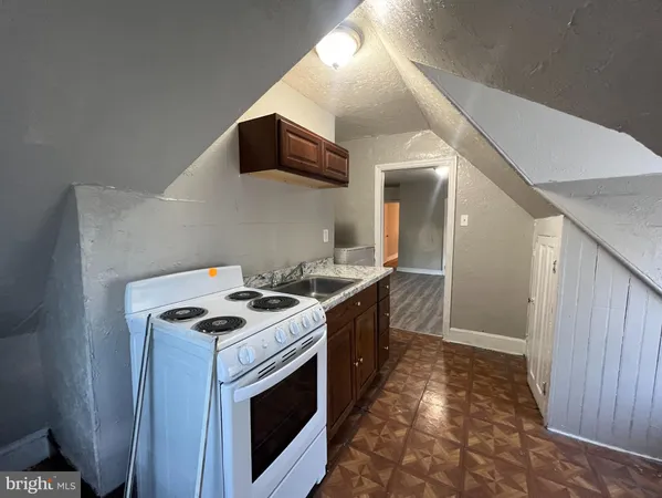 $900 | 4637 Leiper Street, Unit 6, Philadelphia, PA 19124