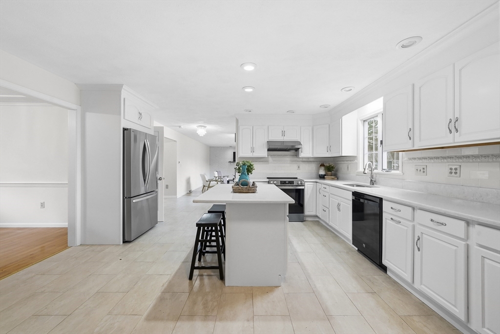 45 Grove Street Lexington, MA 02420 - Photo 11 of 42