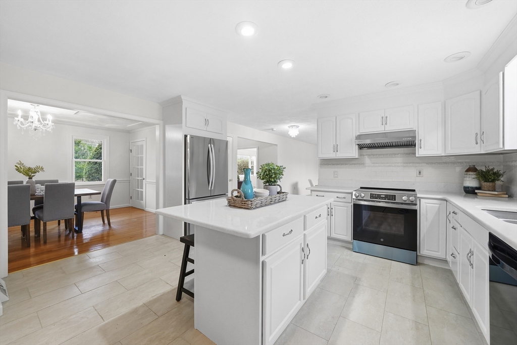 45 Grove Street Lexington, MA 02420 - Photo 12 of 42