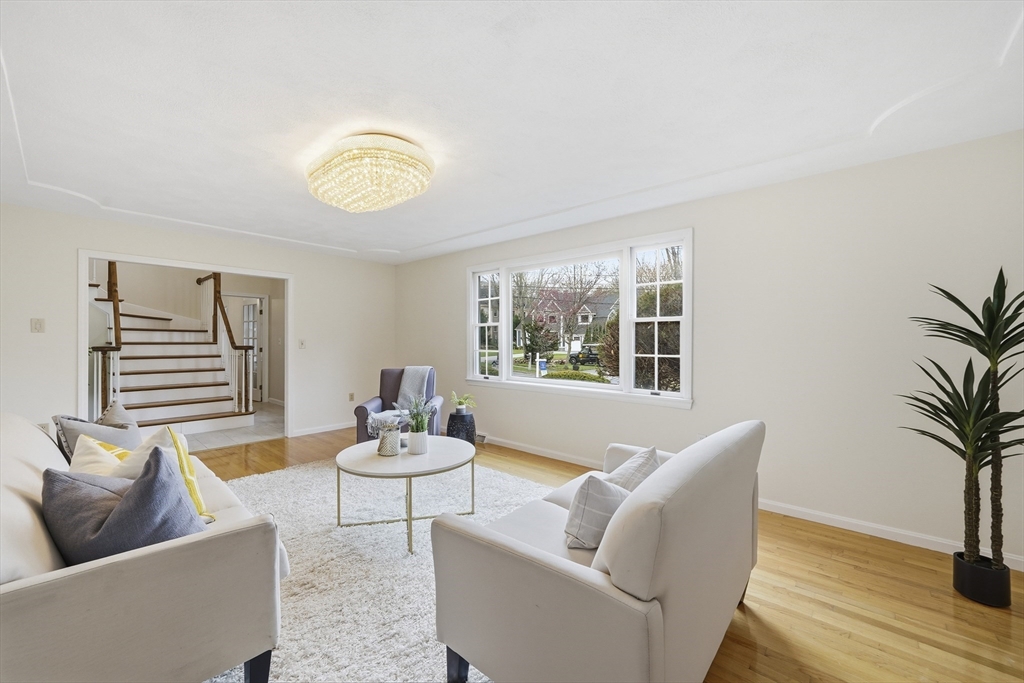 45 Grove Street Lexington, MA 02420 - Photo 4 of 42