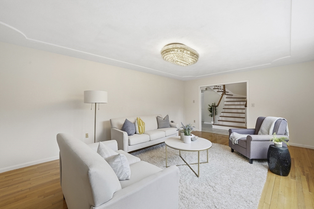 45 Grove Street Lexington, MA 02420 - Photo 5 of 42