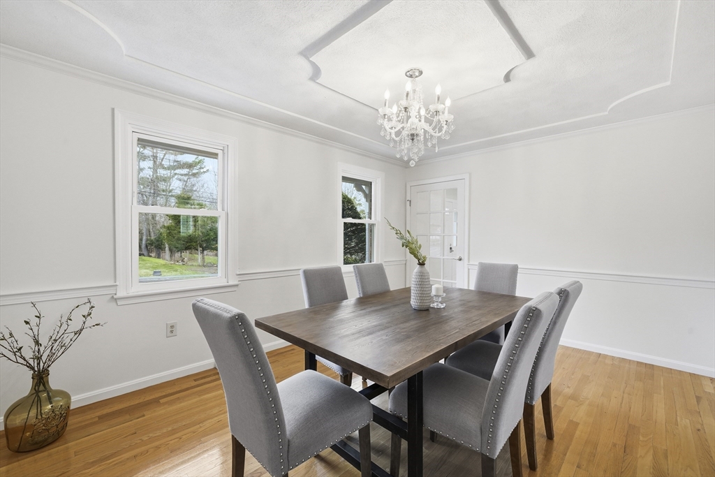 45 Grove Street Lexington, MA 02420 - Photo 8 of 42