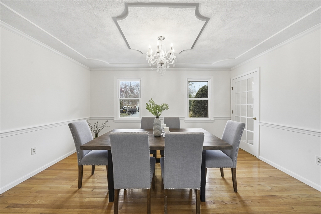 45 Grove Street Lexington, MA 02420 - Photo 9 of 42