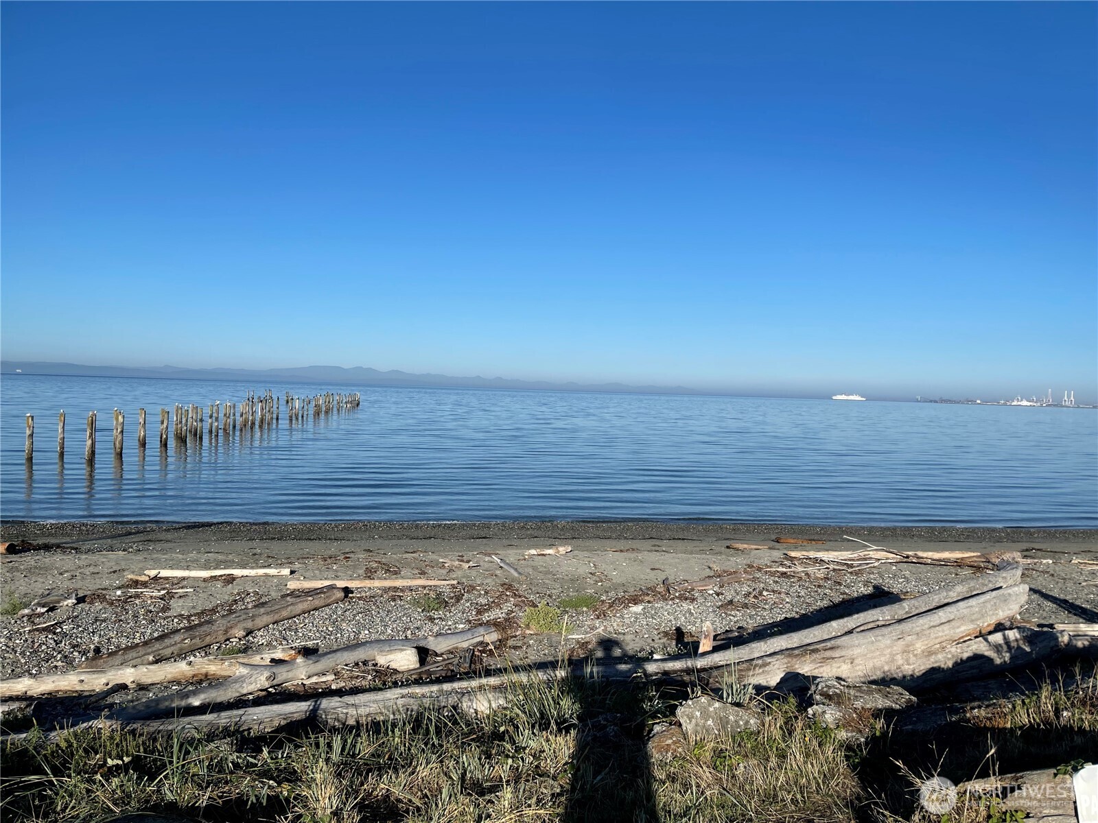 1334 Gulf Road Point Roberts, WA 98281 - Photo 21 of 38 a view of a ocean view