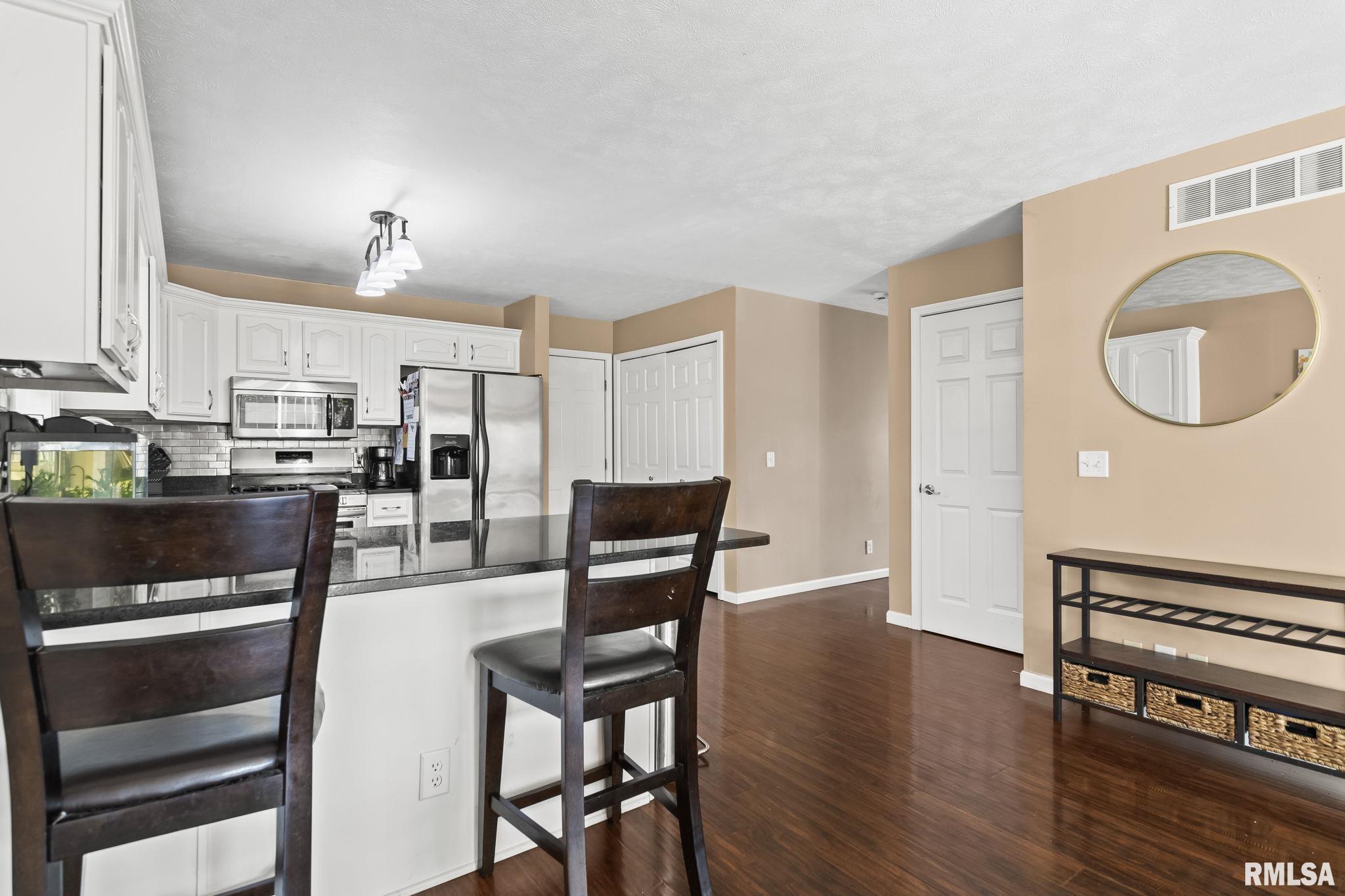 124 Candlestick Drive Chatham, IL 62629 - Photo 12 of 41