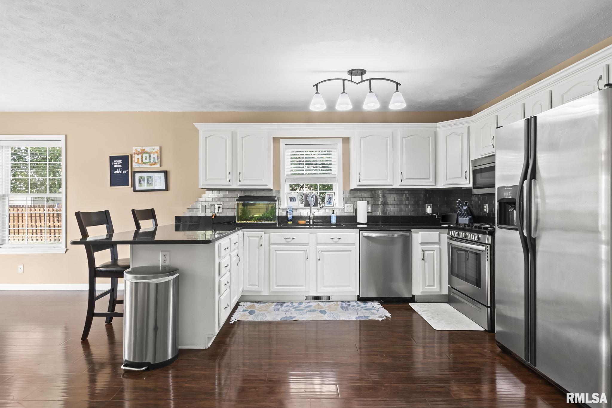 124 Candlestick Drive Chatham, IL 62629 - Photo 10 of 41