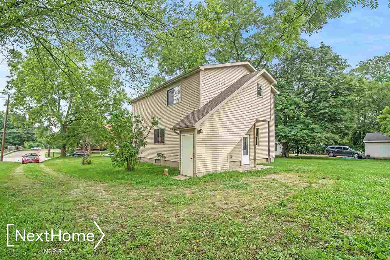 2083 West Vienna Road Clio, MI 48420 - Photo 6 of 30 50047615-5.JPG