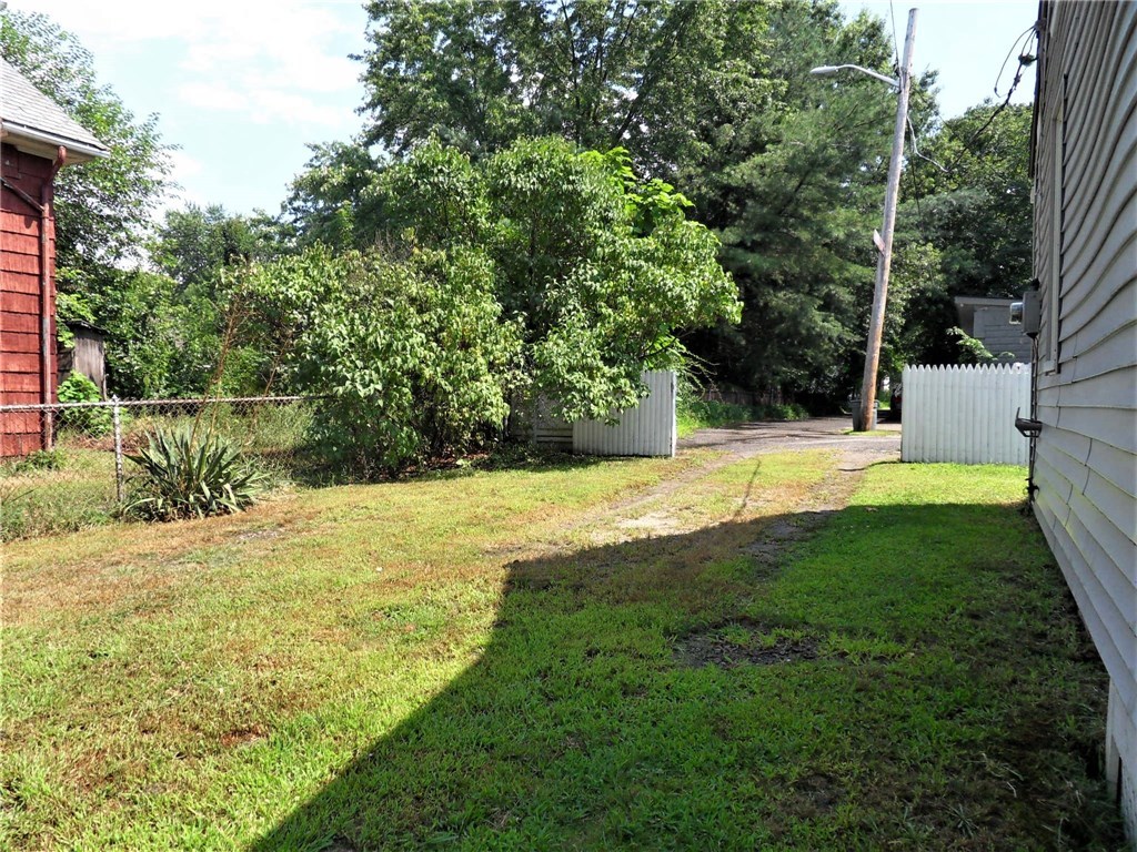 110 Oak Street Woonsocket, RI 02895 - Photo 20 of 22