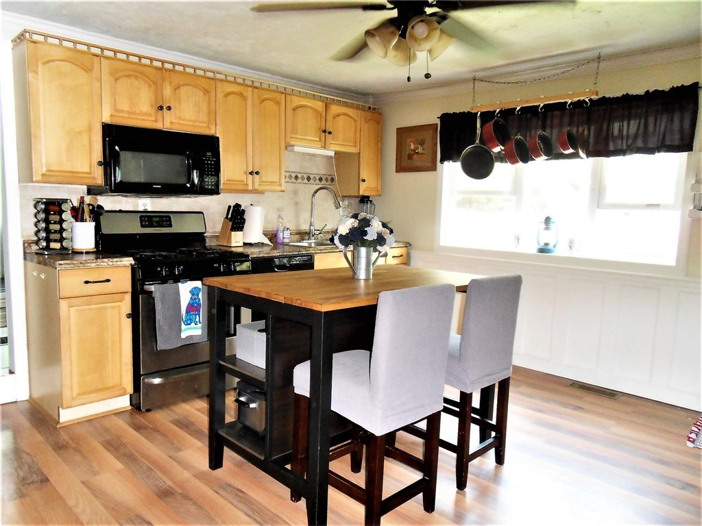 110 Oak Street Woonsocket, RI 02895 - Photo 4 of 22