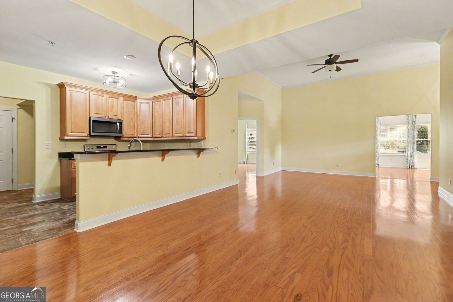 303 Commonwealth Circle Newnan, GA 30263 - Photo 11 of 35
