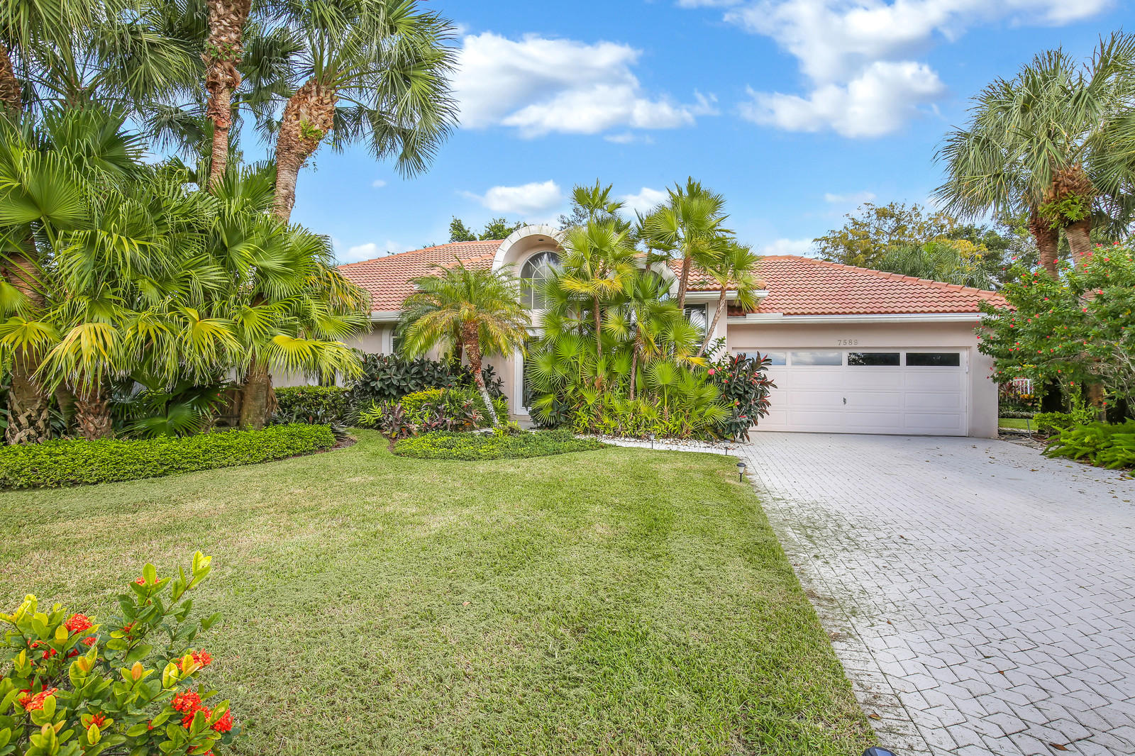 7589 La Corniche Circle Boca Raton, FL 33433 - Photo 1 of 23 01_Image_1_of_25_mls