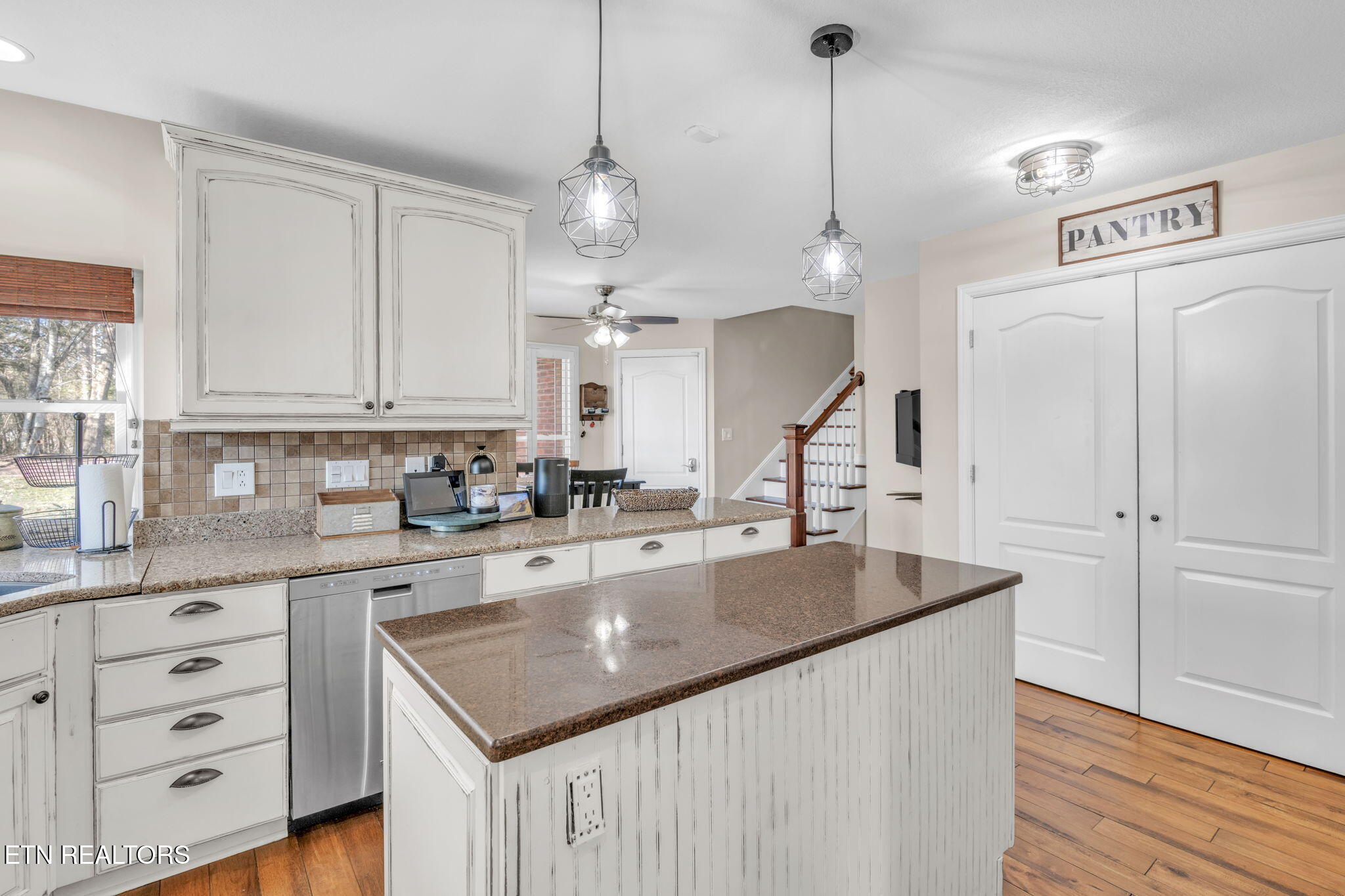 107 Brushy Valley Road Clinton, TN 37716 - Photo 13 of 58 107 Brushy Kitchen 1