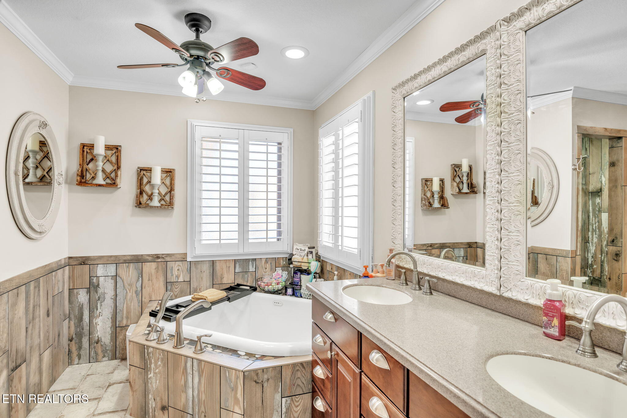 107 Brushy Valley Road Clinton, TN 37716 - Photo 26 of 58 107 Brushy Master Bath