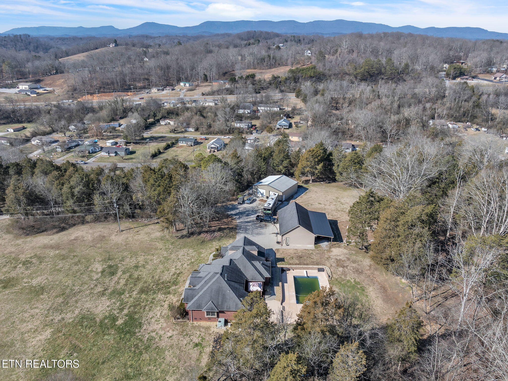 107 Brushy Valley Road Clinton, TN 37716 - Photo 49 of 58 107 Brushy Drone Side View