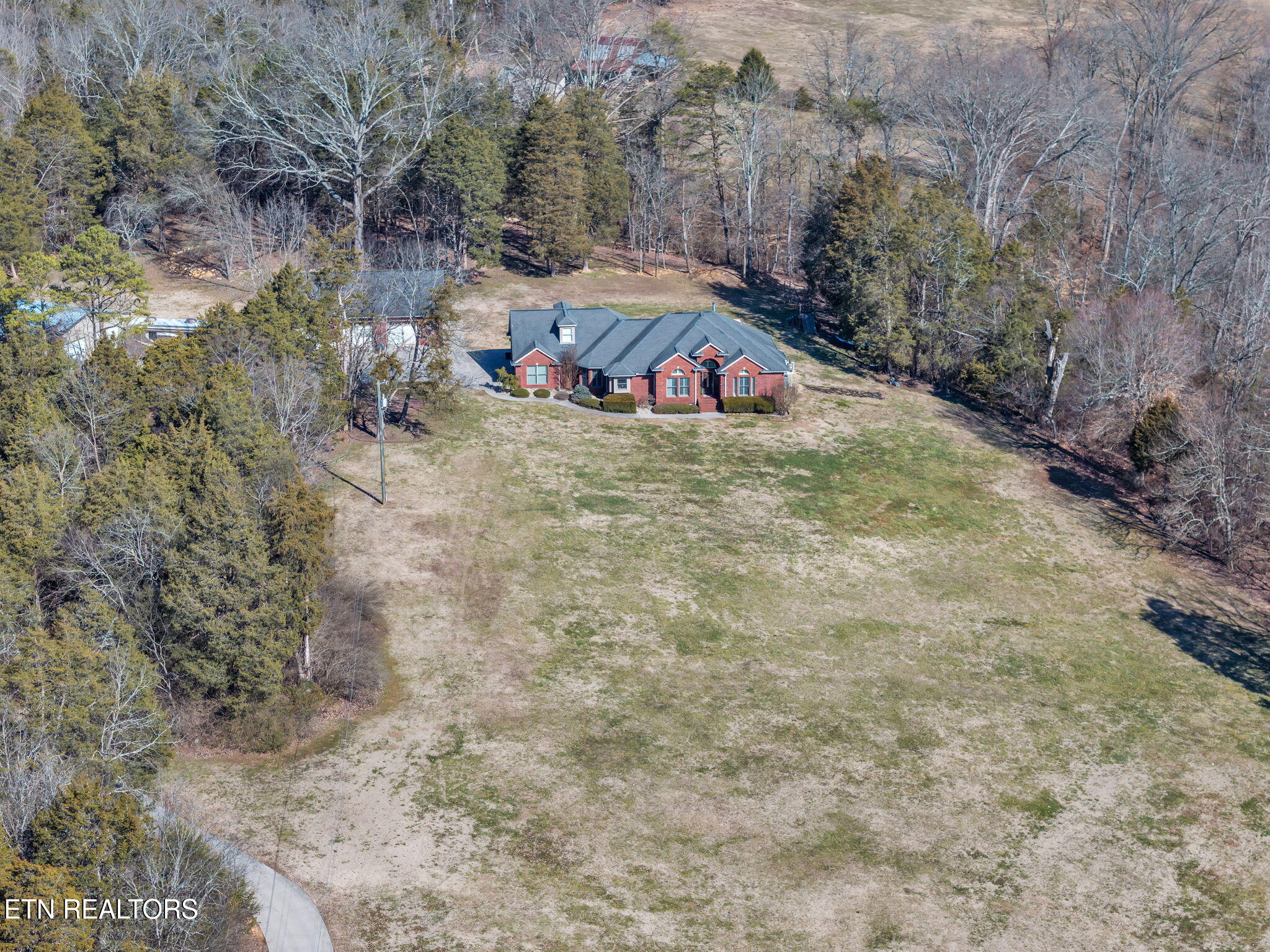 107 Brushy Valley Road Clinton, TN 37716 - Photo 52 of 58 107 Brushy Front Drone View