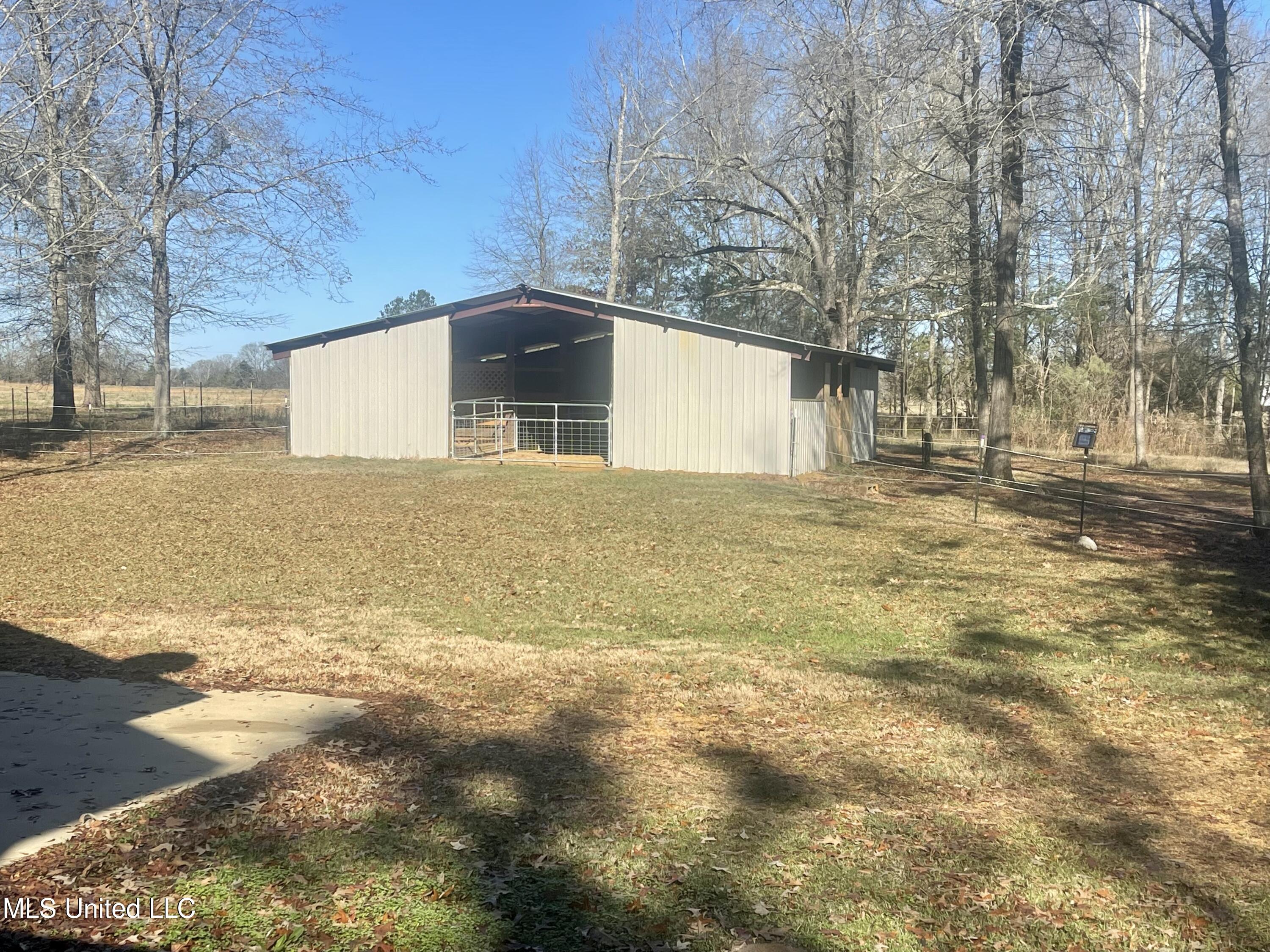 1234 Pea Ridge Road West Point, MS 39773 - Photo 3 of 47 833AC5E4-DCF6-40B2-8D05-9A342F77A77F