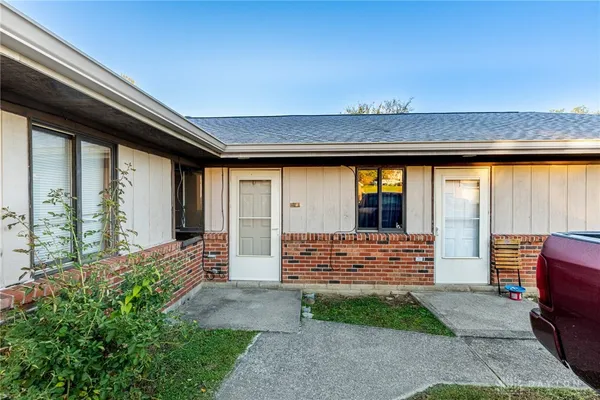 $1,350 | 160 North 4th Street, Unit 182, Waynesville, OH 45068