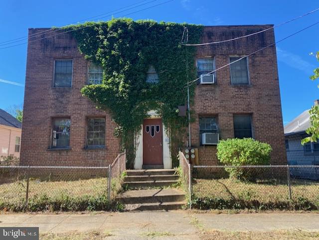 3325 Ely Pl Southeast  