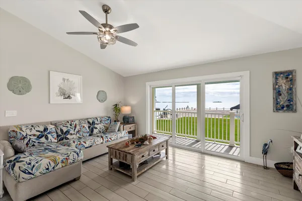 $6,200,000 | 24200 Overseas Highway, Summerland Key, FL 33042
