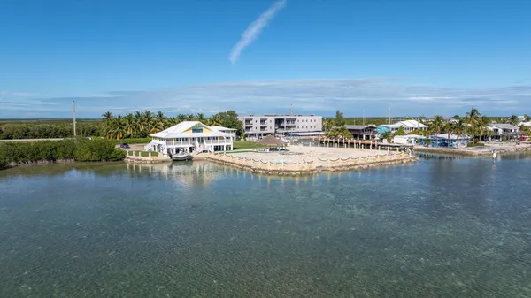$6,200,000 | 24200 Overseas Highway, Summerland Key, FL 33042