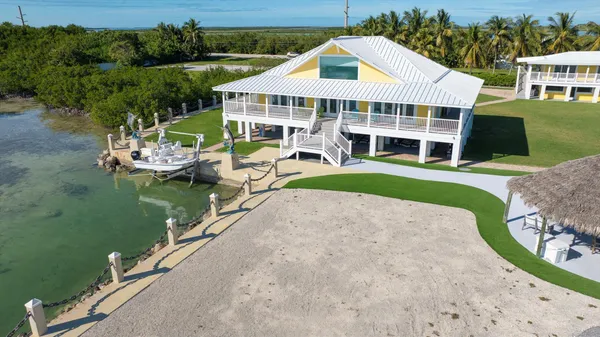 $6,200,000 | 24200 Overseas Highway, Summerland Key, FL 33042