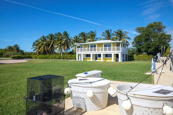 $6,200,000 | 24200 Overseas Highway, Summerland Key, FL 33042