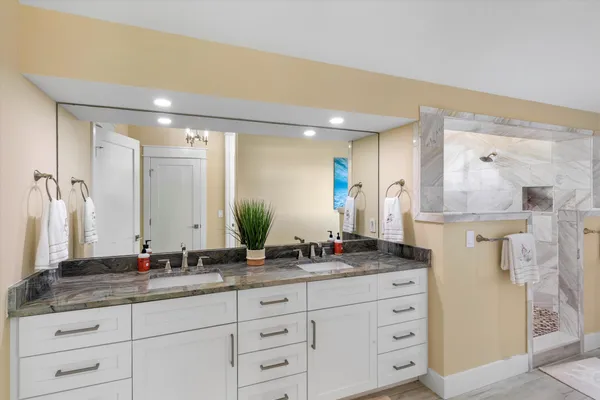 $6,200,000 | 24200 Overseas Highway, Summerland Key, FL 33042