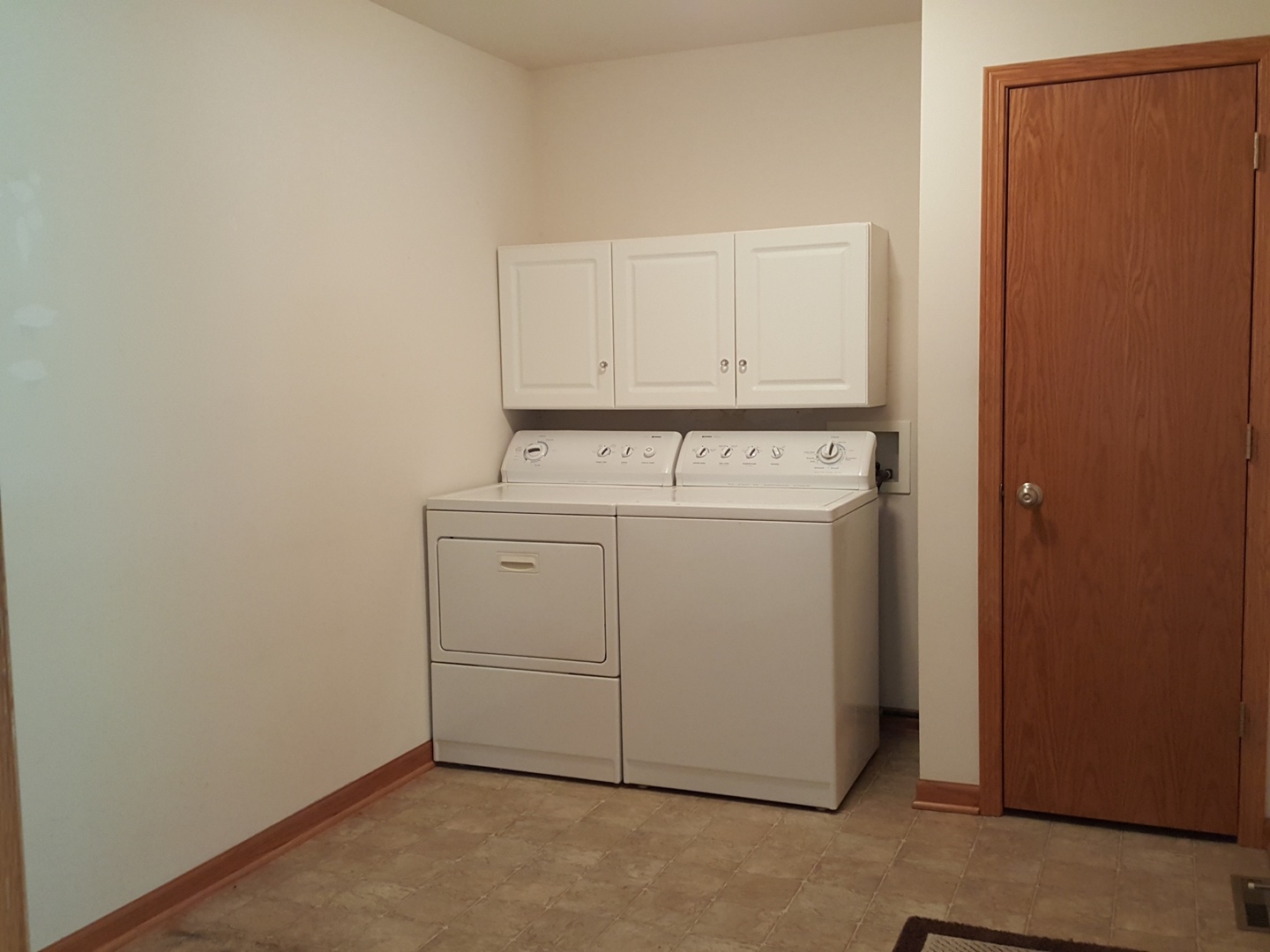 185 Chicago Road Paw Paw, IL 61353 - Photo 12 of 27