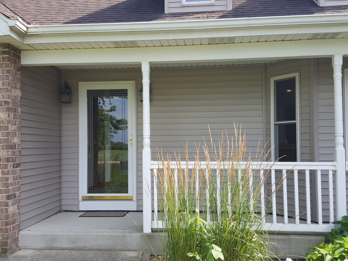 185 Chicago Road Paw Paw, IL 61353 - Photo 3 of 27