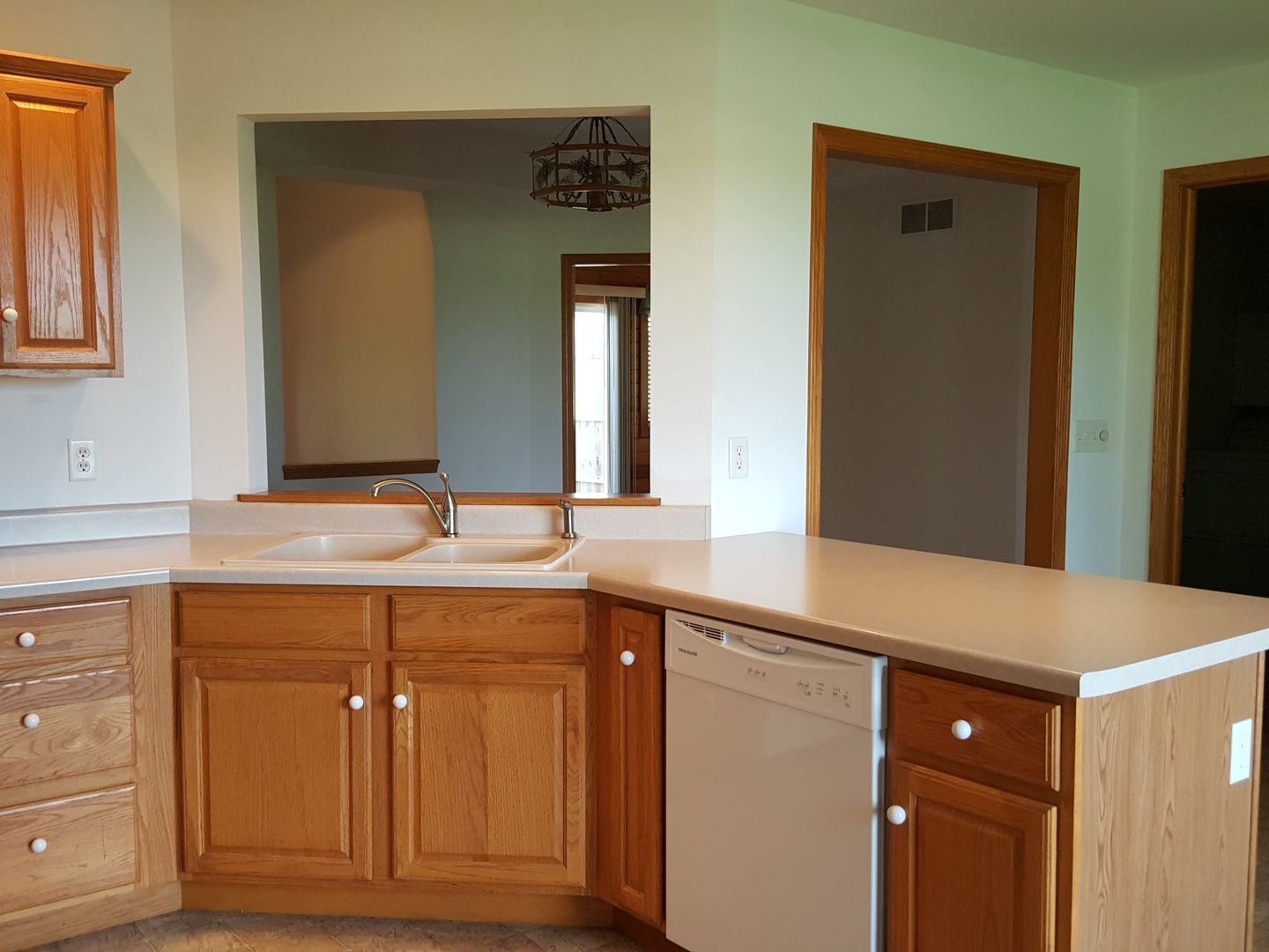 185 Chicago Road Paw Paw, IL 61353 - Photo 10 of 27