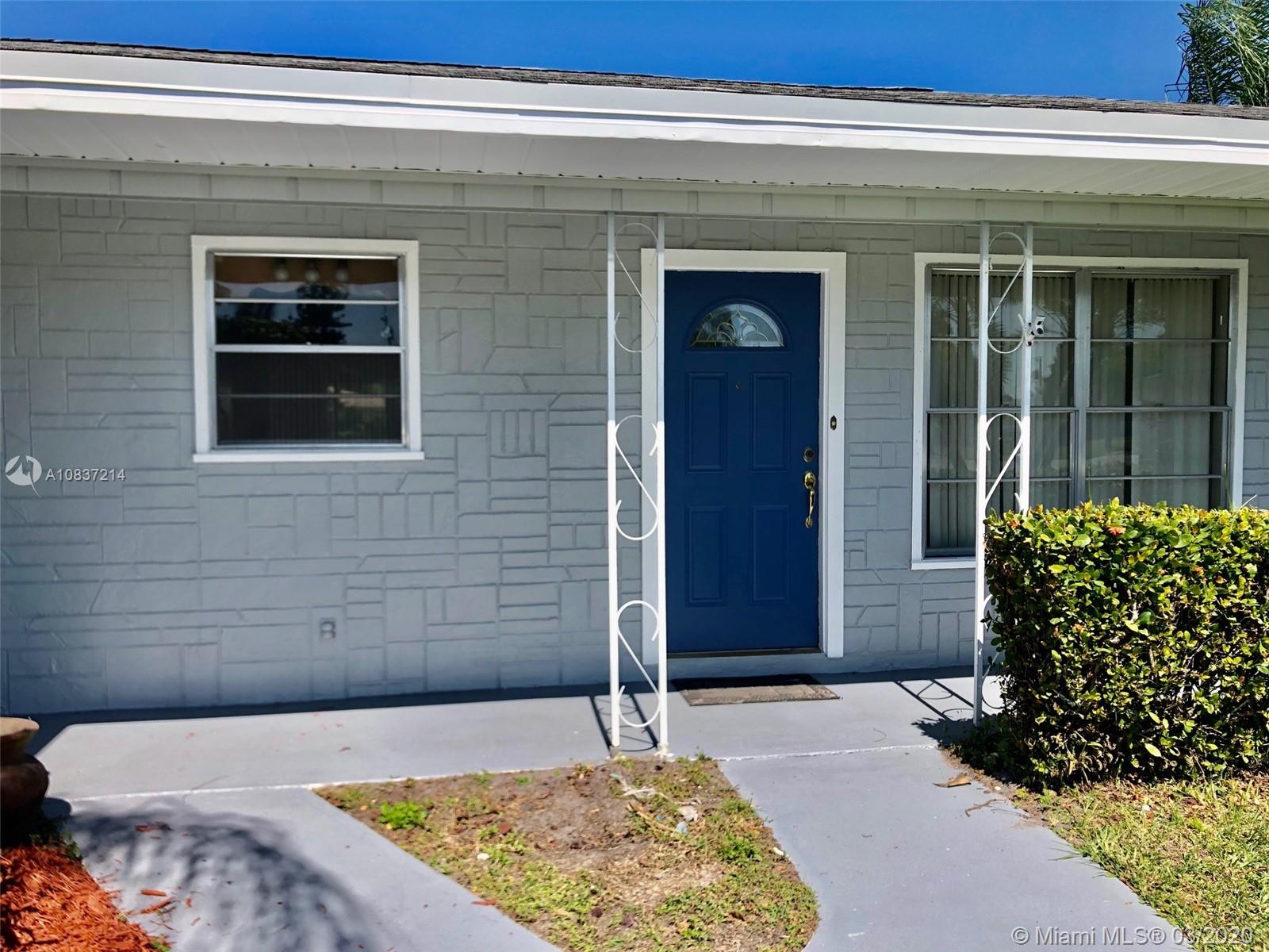 1525 Southeast Pitcher Road Port St. Lucie, FL 34952 - Photo 3 of 14
