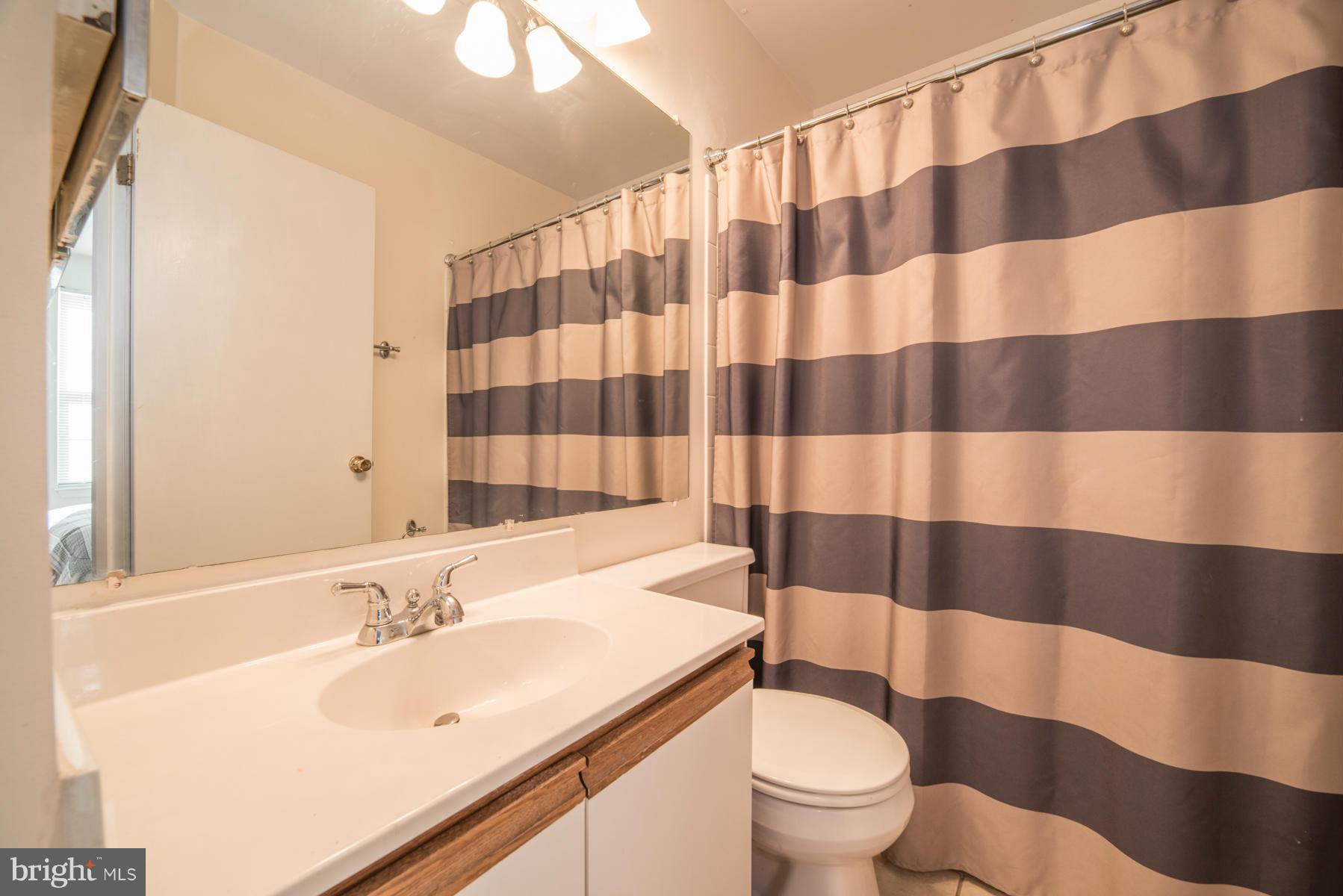6947 Rockfield Road Baltimore, MD 21244 - Photo 17 of 30 Bath