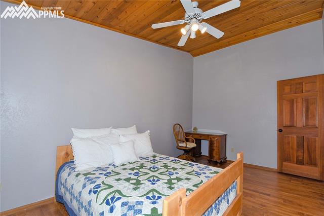 12175 Howells Road Colorado Springs, CO 80908 - Photo 20 of 36