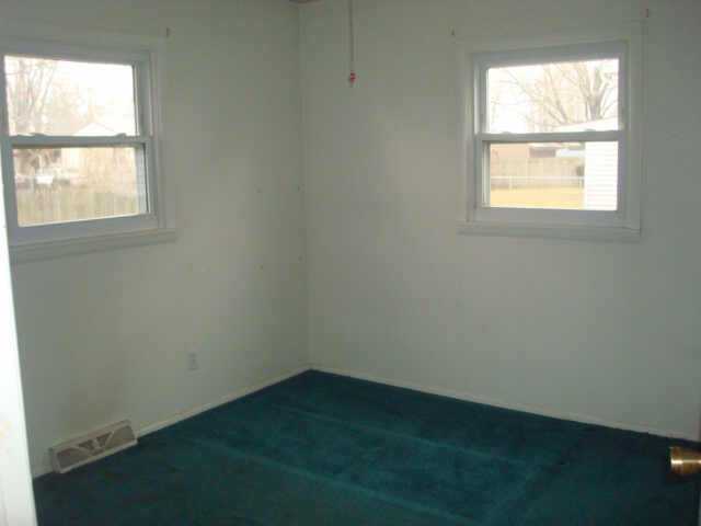 448 Bernhard Road Columbus, OH 43213 - Photo 5 of 6