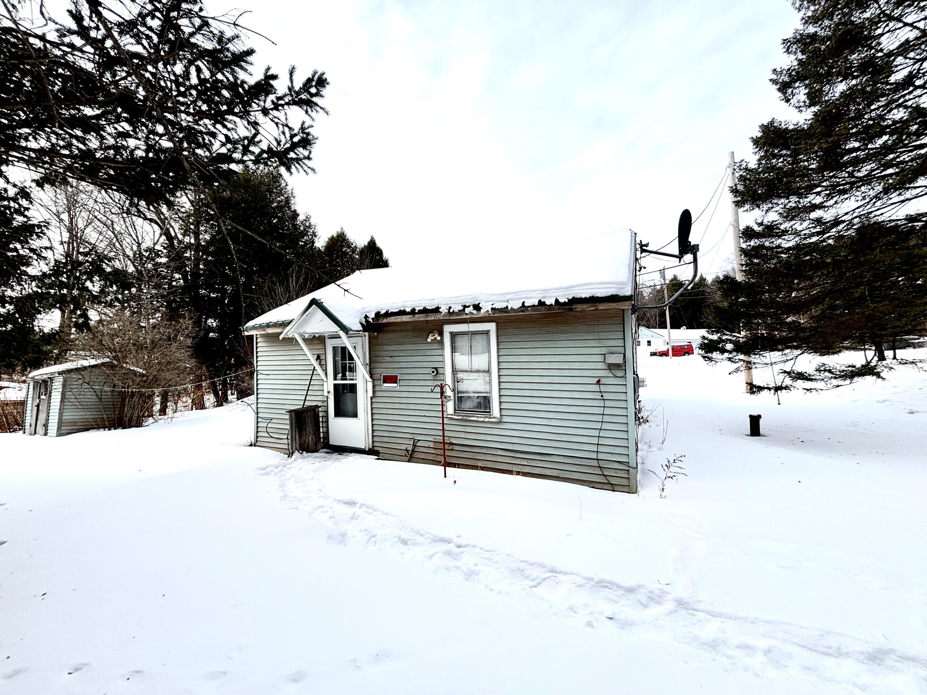 21 Horseshoe Road Medway, ME 04460 - Photo 3 of 18 IMG_5276